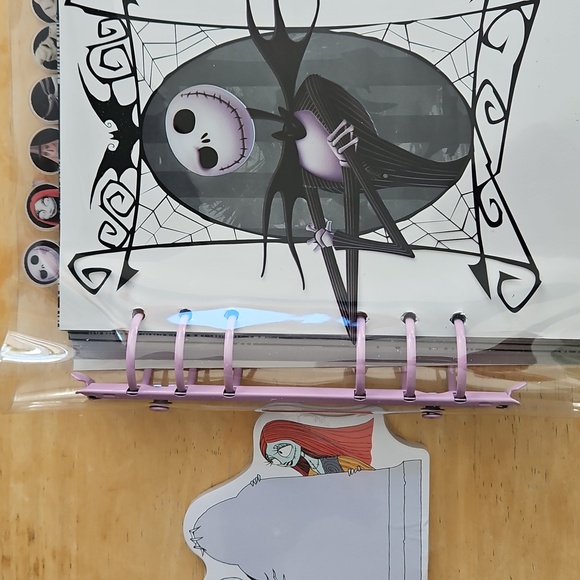 THE NIGHTMARE BEFORE CHRISTMAS SNAP FRONT JOURNAL AND STICKY NOTES - Picture 2 of 16